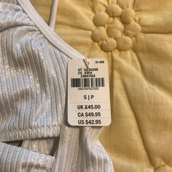 Victoria’s Secret pink bikini - Picture 2 of 3